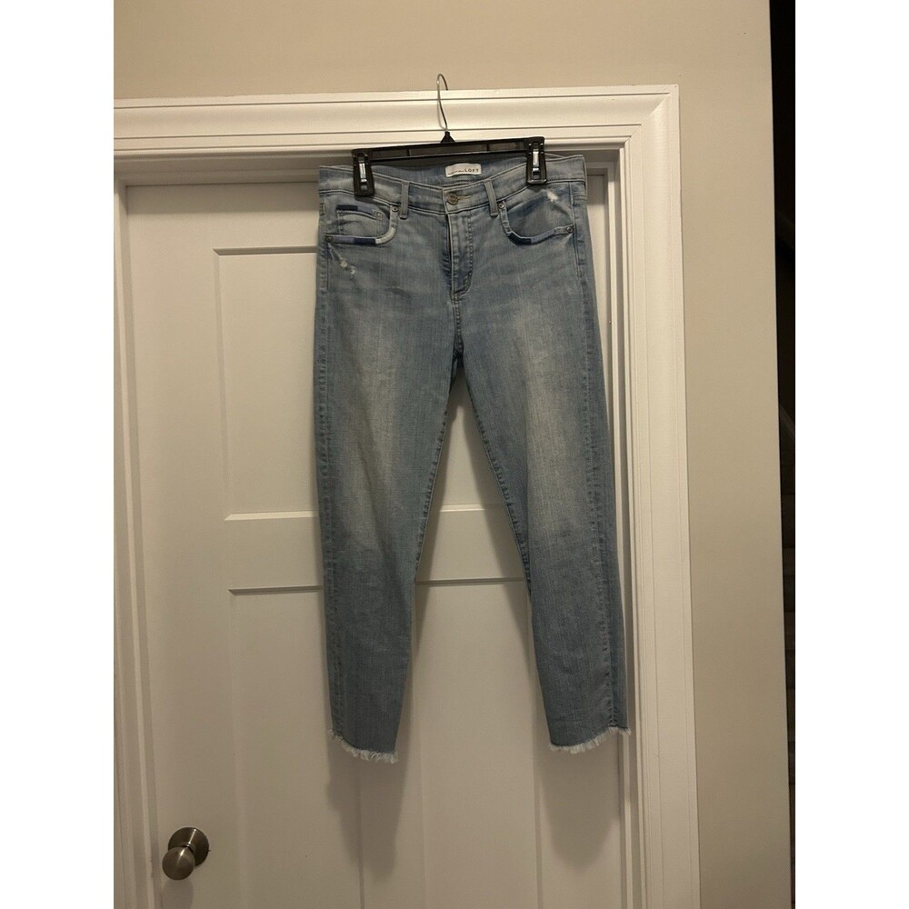 LOFT Light Wash Modern Skinny Jeans Women’s Size 10 / 30 Fray Hem Embroidered